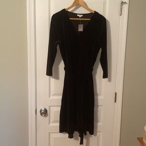 NEW w/ TAGS. J Jill black faux velvet dress, perfect for the upcoming holidays.